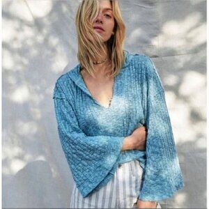 FREE PEOPLE Baja Babe Hacci Wide Sleeve Hoodie Knit Blue Sweater S Boho Beachy